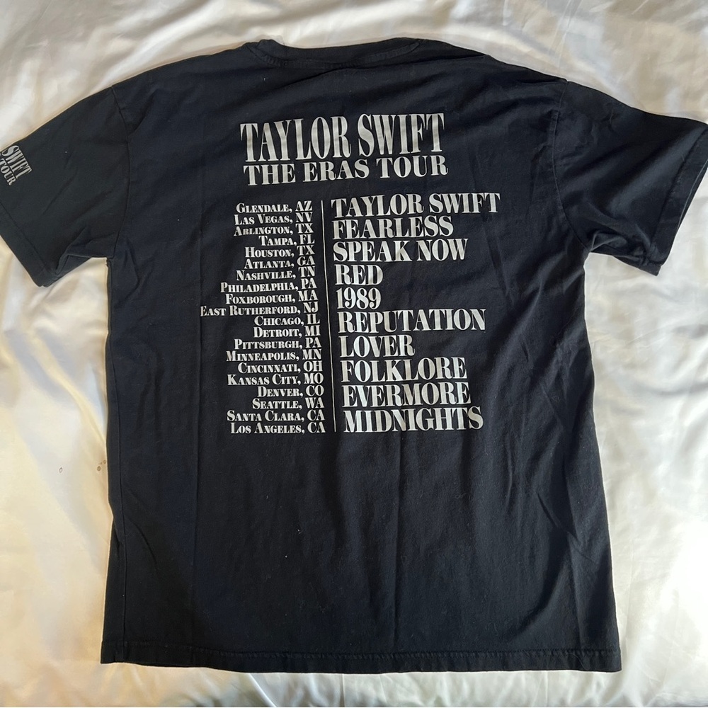 Taylor Swift Eras Tour Official Concert T-Shirt Gray Pop Art Size L - Picture 2 of 5